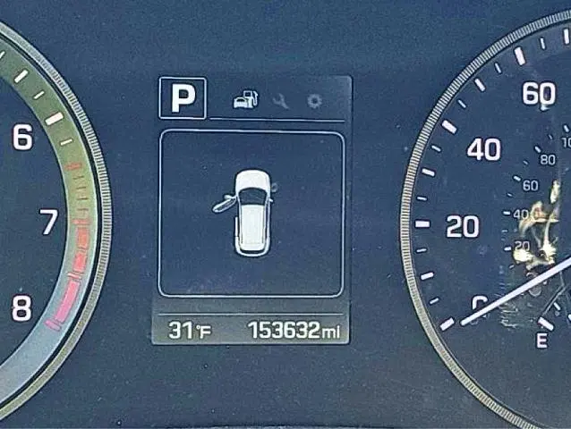 2016 HYUNDAI TUCSON SE  