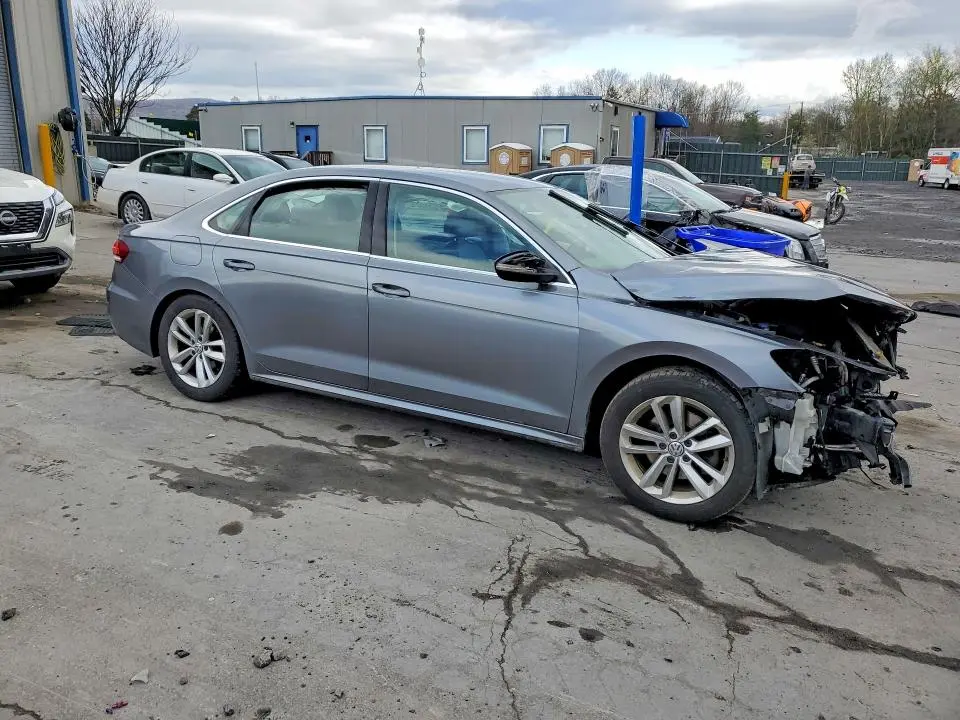 2020 VOLKSWAGEN PASSAT SE  
