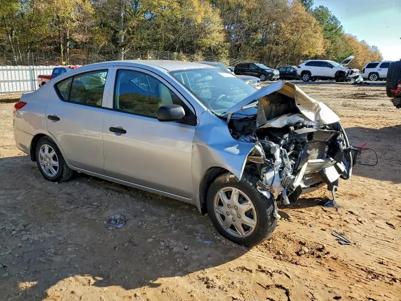 2015 NISSAN VERSA S  