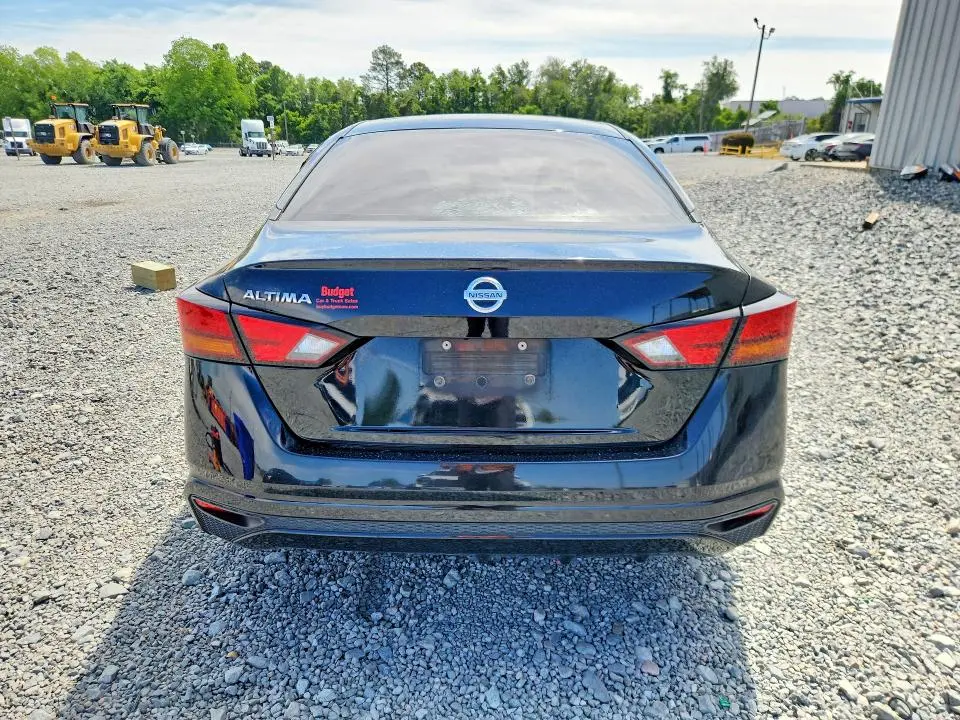 2022 NISSAN ALTIMA S  