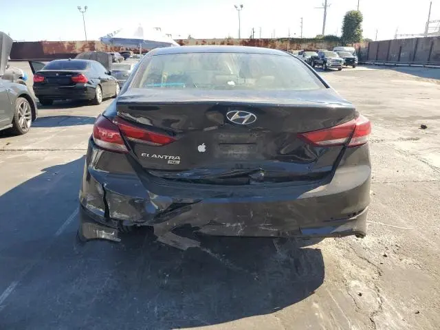 2018 HYUNDAI ELANTRA SE  