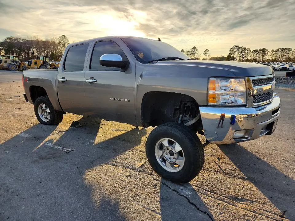 2013 CHEVROLET SILVERADO K1500 LT  