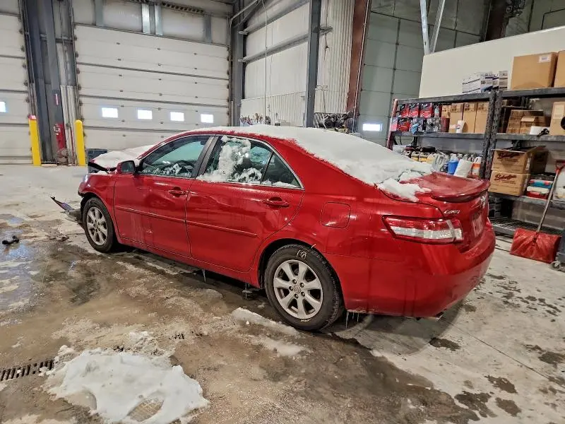 2011 TOYOTA CAMRY SE  