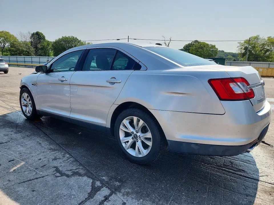 2011 FORD TAURUS SEL  