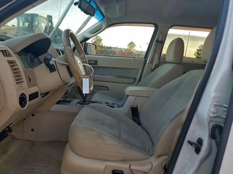 2010 FORD ESCAPE XLT  