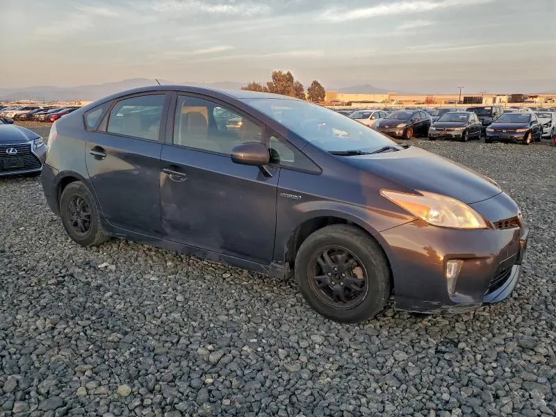 2013 TOYOTA PRIUS   