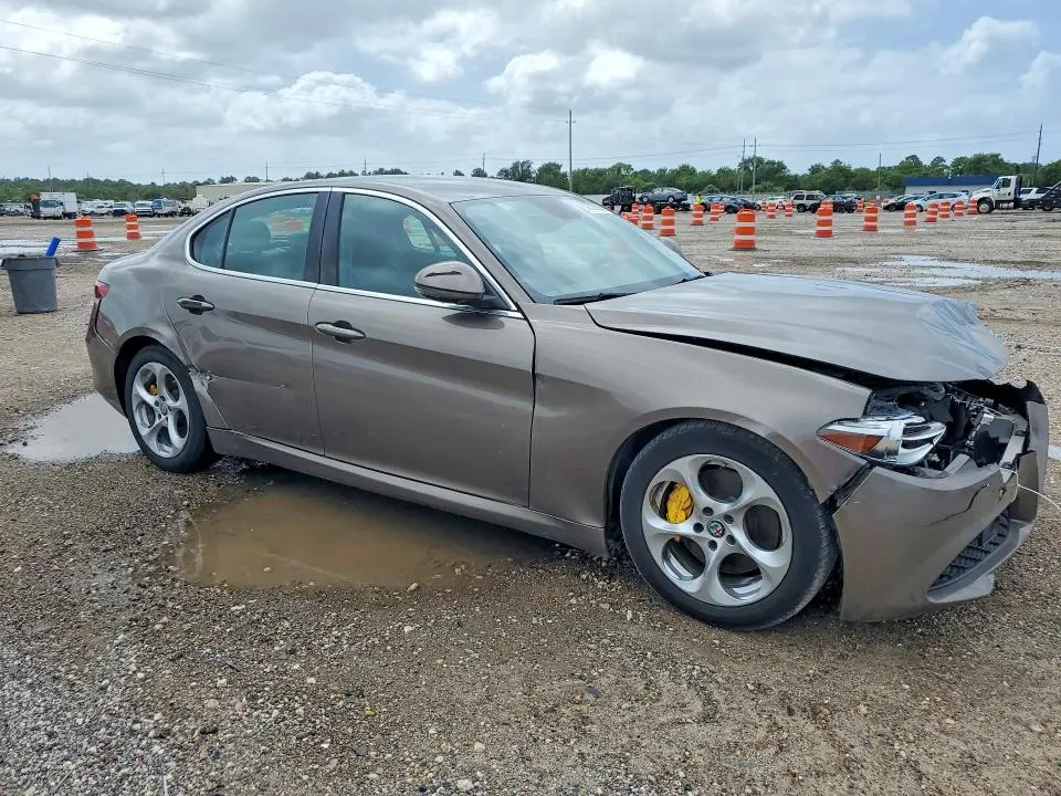 2019 ALFA ROMEO GIULIA   