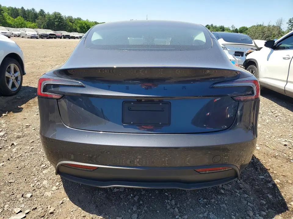 2026 TESLA MODEL 3   