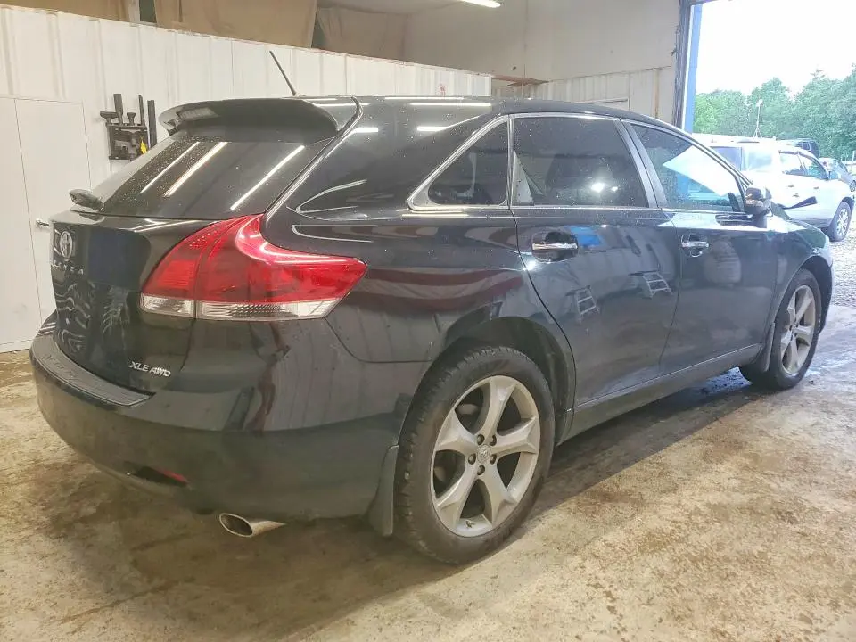 2013 TOYOTA VENZA XLE  