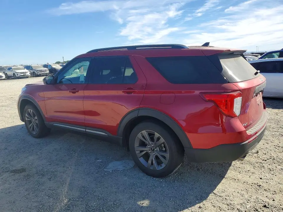 2021 FORD EXPLORER XLT  