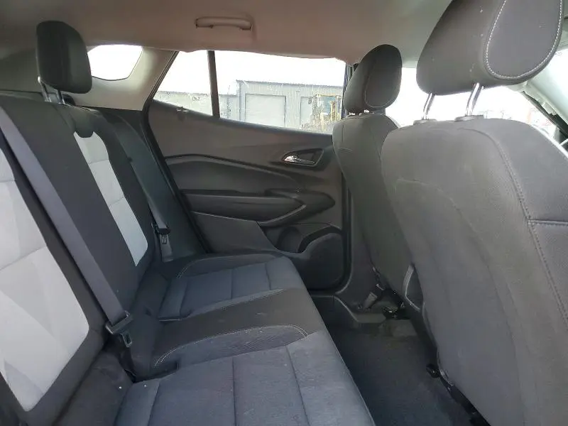 2024 CHEVROLET TRAX LS  