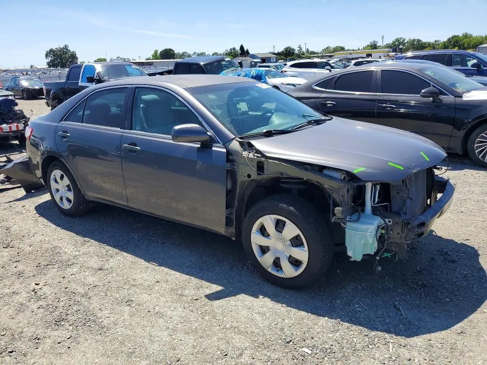 2011 TOYOTA CAMRY LE  