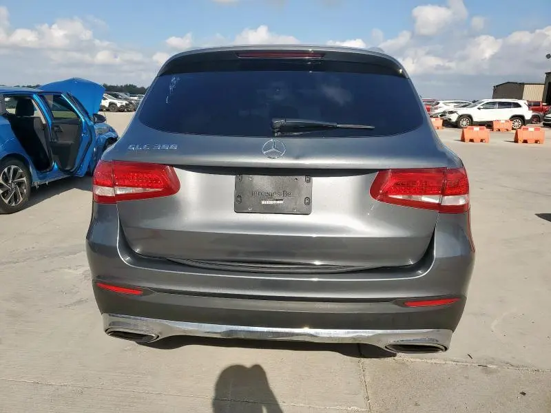 2018 MERCEDES-BENZ GLC 300  