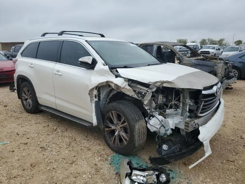 2014 TOYOTA HIGHLANDER XLE  
