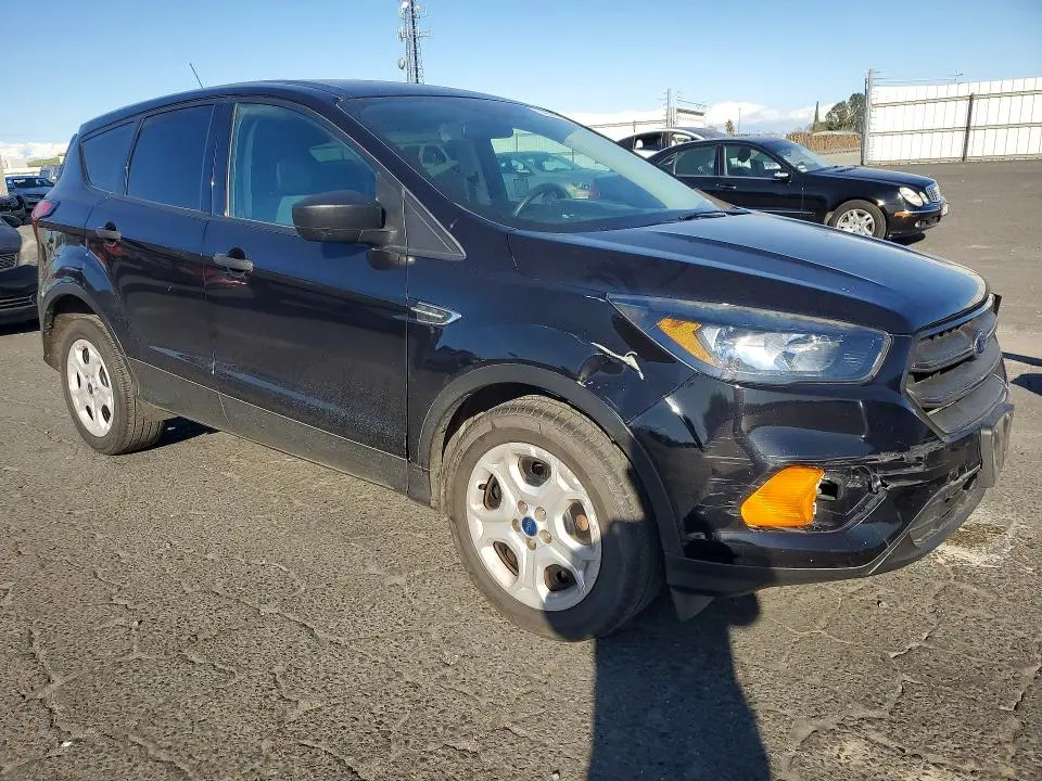 2019 FORD ESCAPE S  