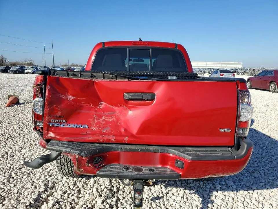 2015 TOYOTA TACOMA V6  