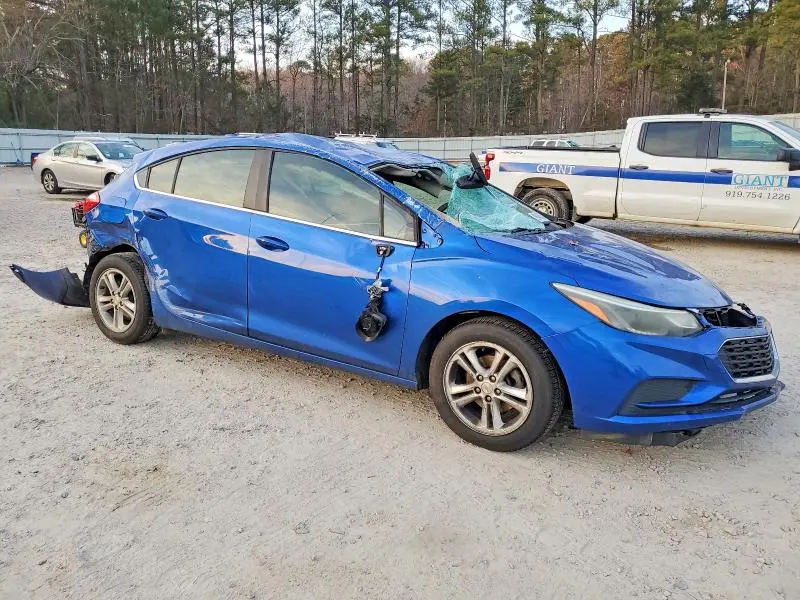 2017 CHEVROLET CRUZE LT  
