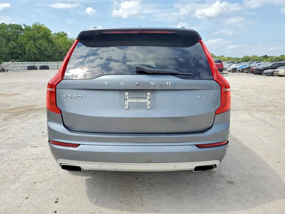 2018 VOLVO XC90 T6  