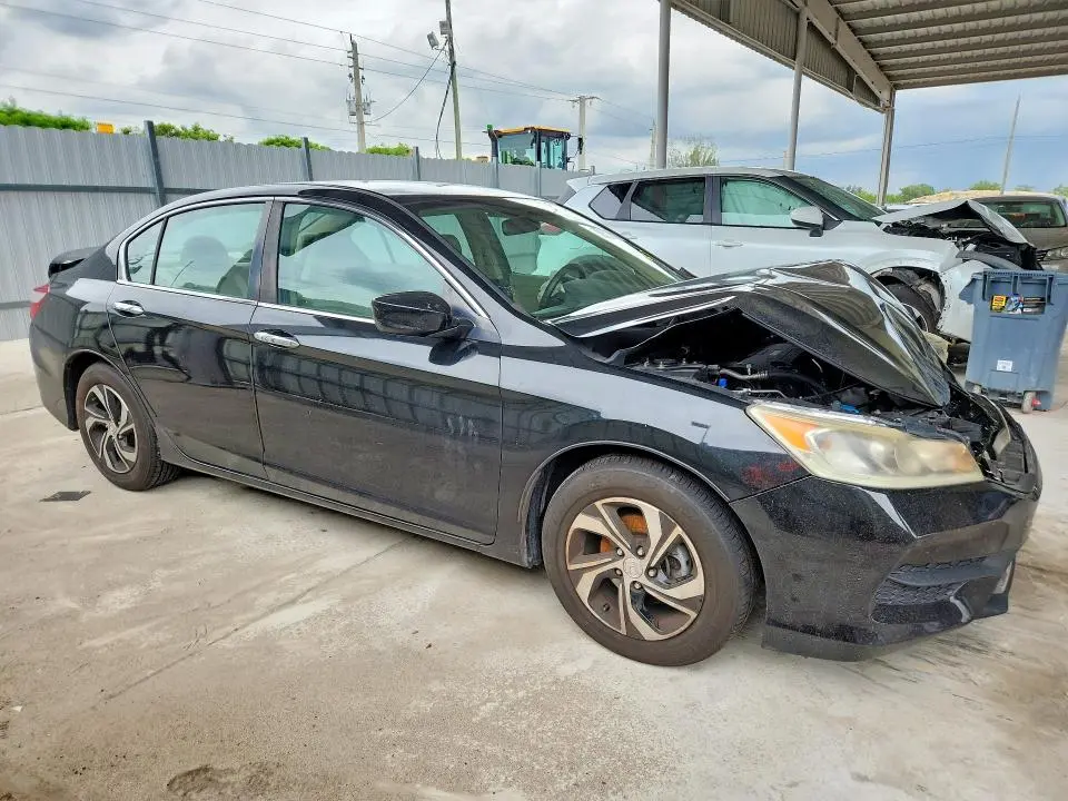 2017 HONDA ACCORD LX  