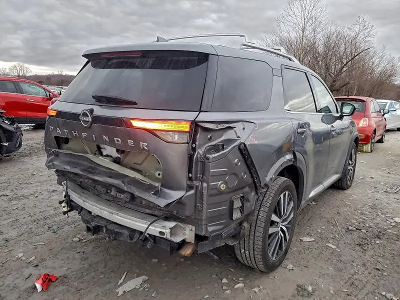 2023 NISSAN PATHFINDER PLATINUM  