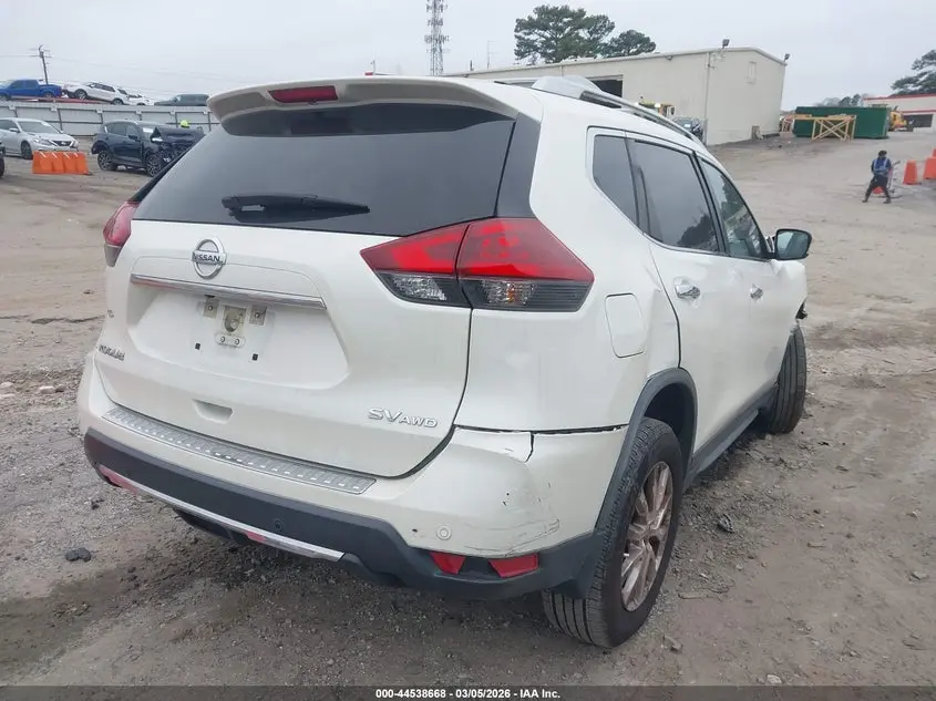 2019 NISSAN ROGUE SV