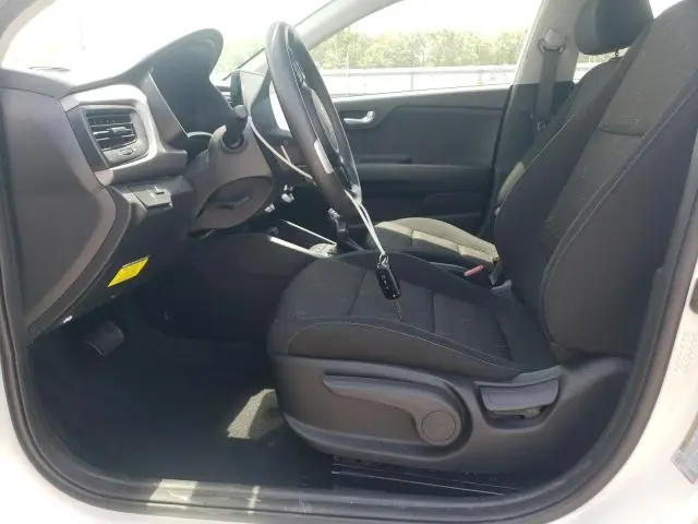 2022 KIA RIO LX  