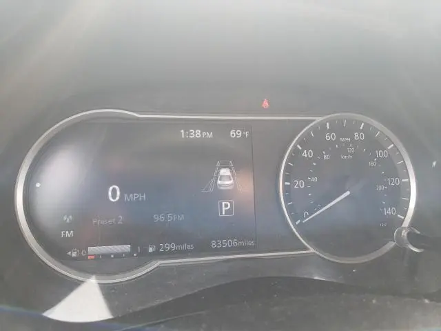 2020 NISSAN VERSA SR