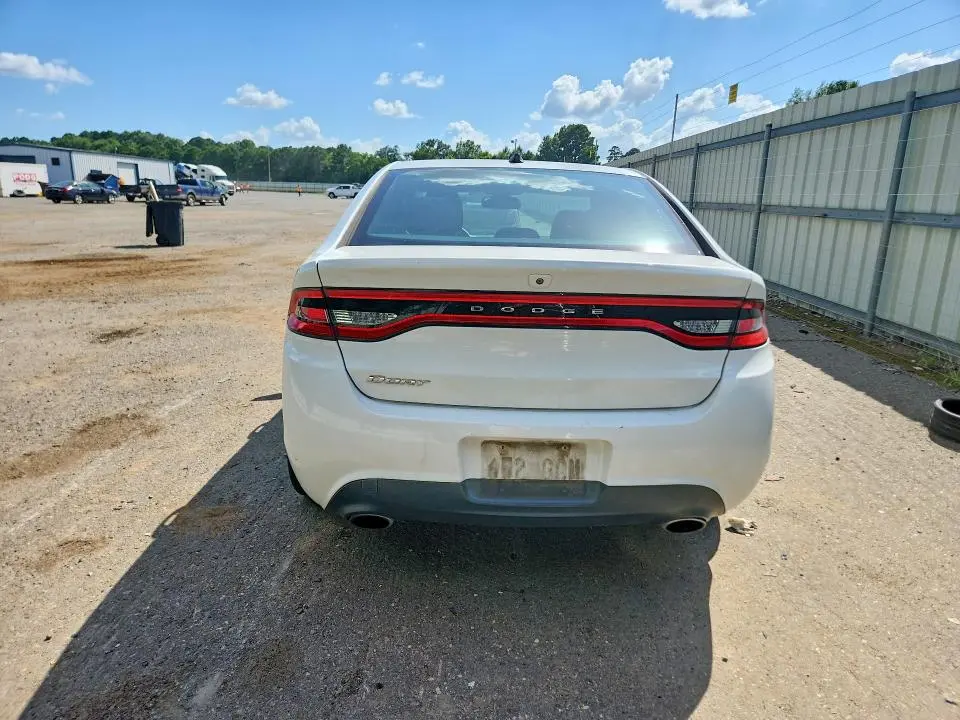 2015 DODGE DART SXT  