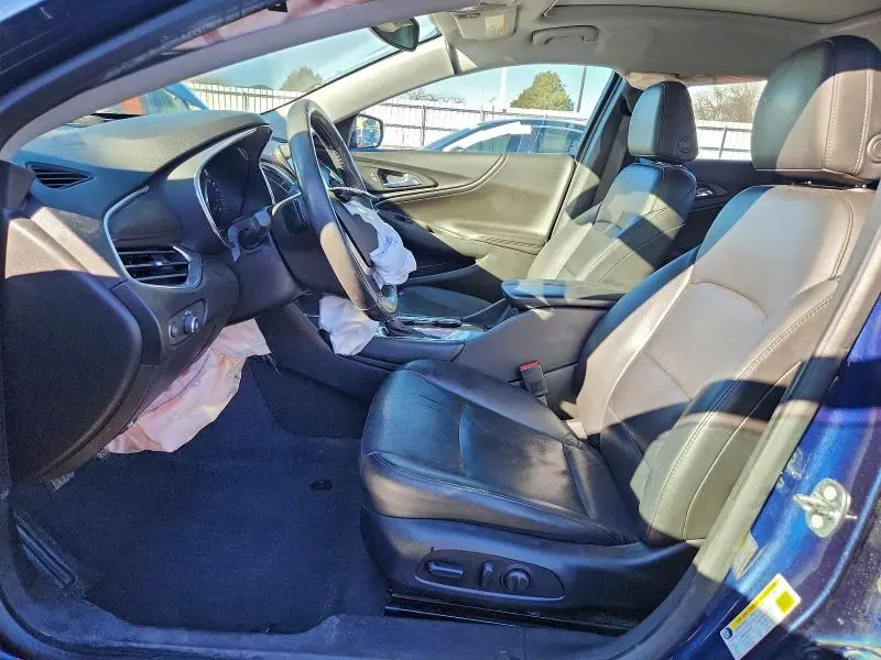 2017 CHEVROLET MALIBU LT  