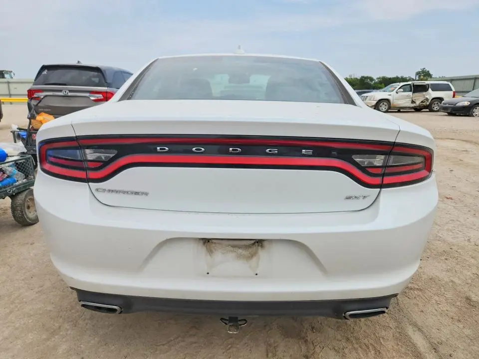 2015 DODGE CHARGER SXT  