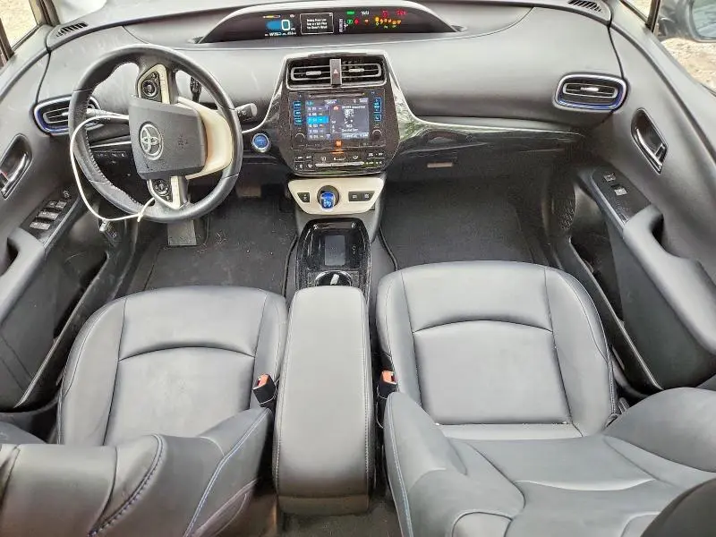 2017 TOYOTA PRIUS FOUR TOURING  