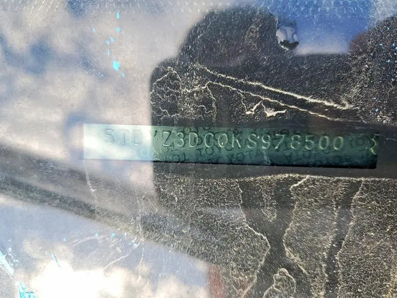 2019 TOYOTA SIENNA XLE 8-PASSENGER  