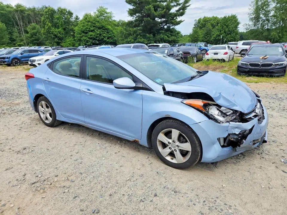 2013 HYUNDAI ELANTRA GLS  
