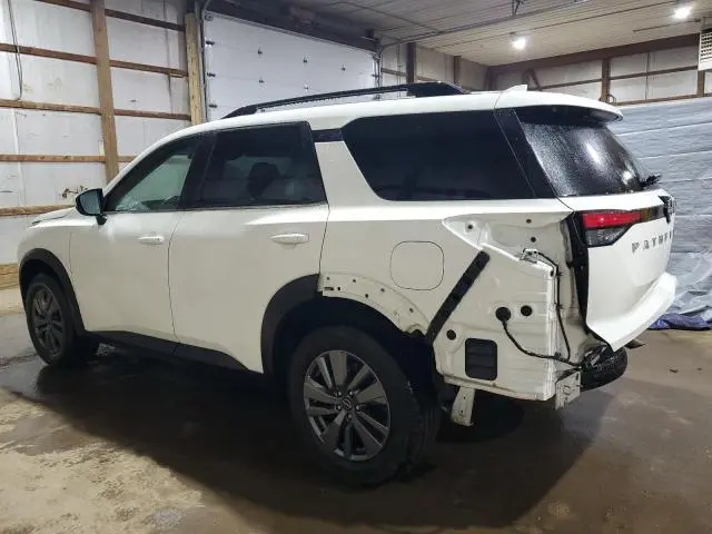 2025 NISSAN PATHFINDER SV  
