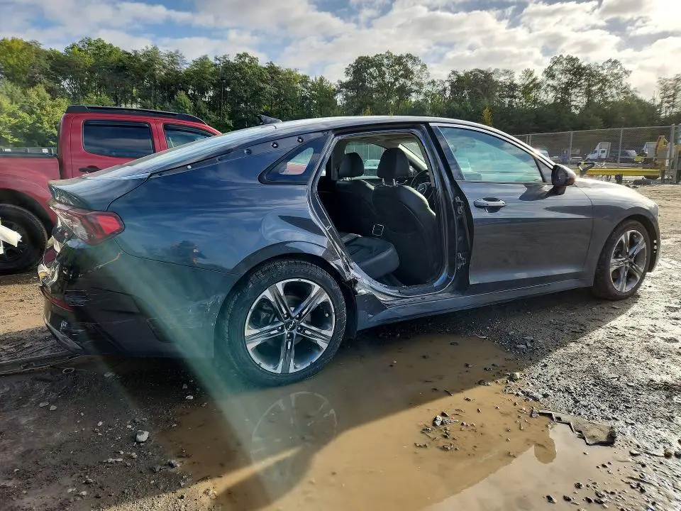 2022 KIA K5 EX  