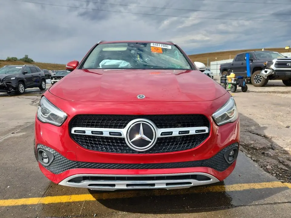 2021 MERCEDES-BENZ GLA 250 4MATIC  