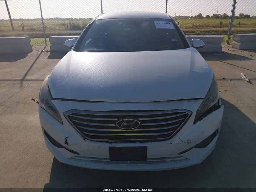 2016 HYUNDAI SONATA SE