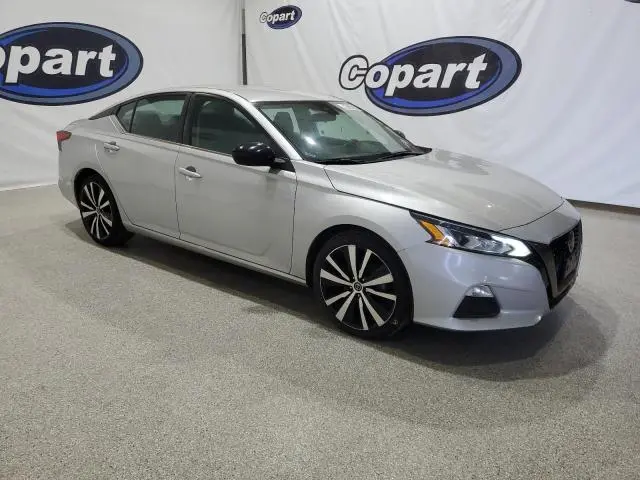 2021 NISSAN ALTIMA SR