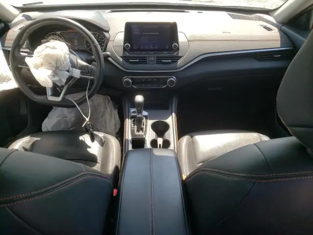 2022 NISSAN ALTIMA SR  