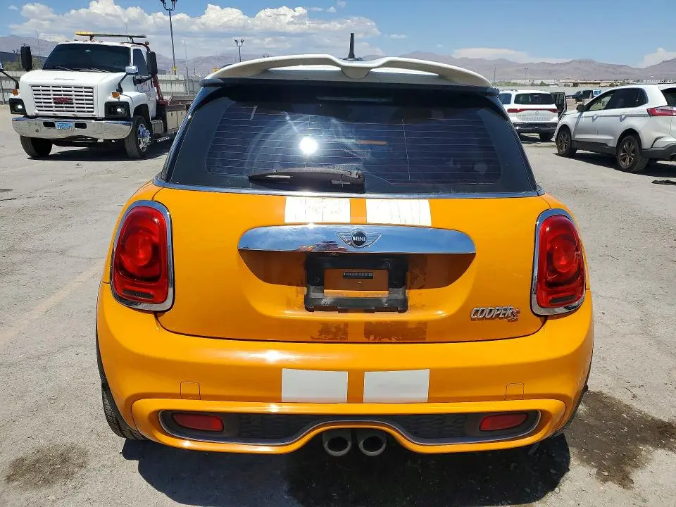 2017 MINI COOPER S  