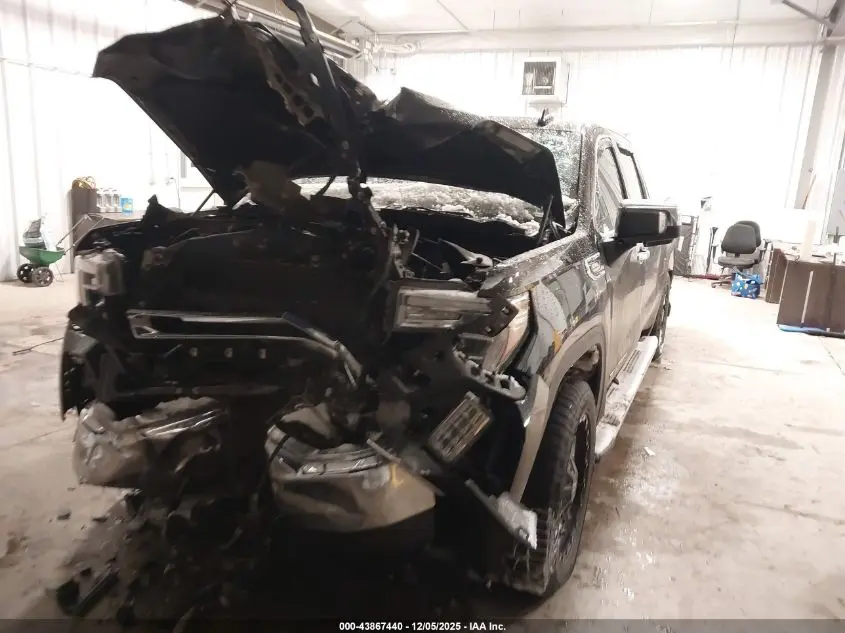 2021 GMC SIERRA 1500 4WD  SHORT BOX SLT