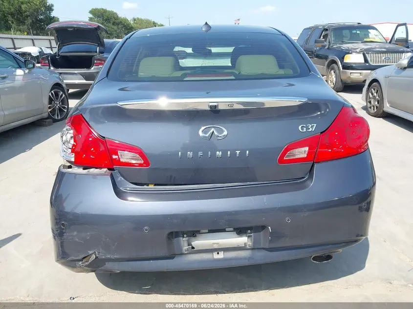 2012 INFINITI G37 JOURNEY