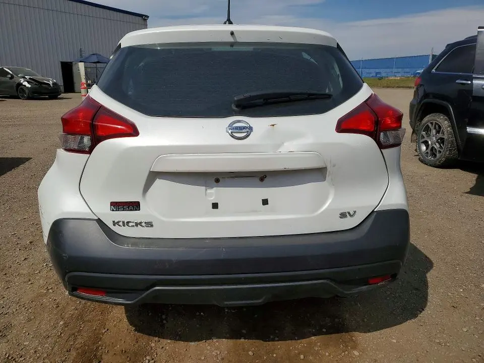 2019 NISSAN KICKS S  