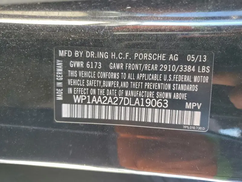 2013 PORSCHE CAYENNE   