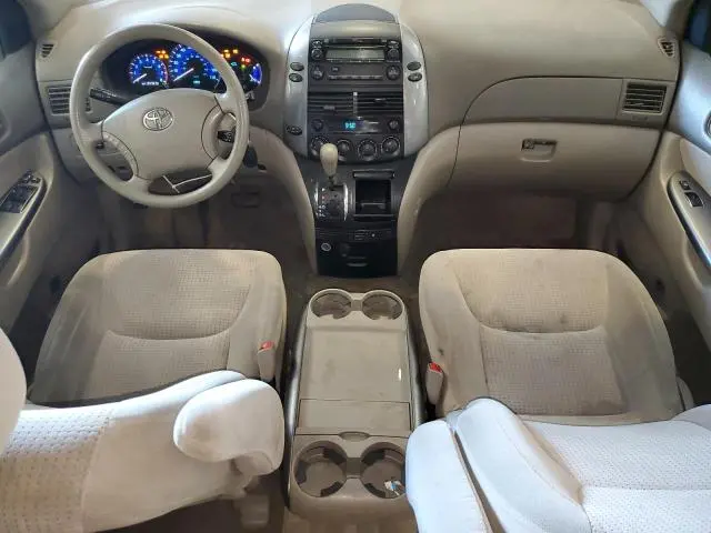 2010 TOYOTA SIENNA CE  