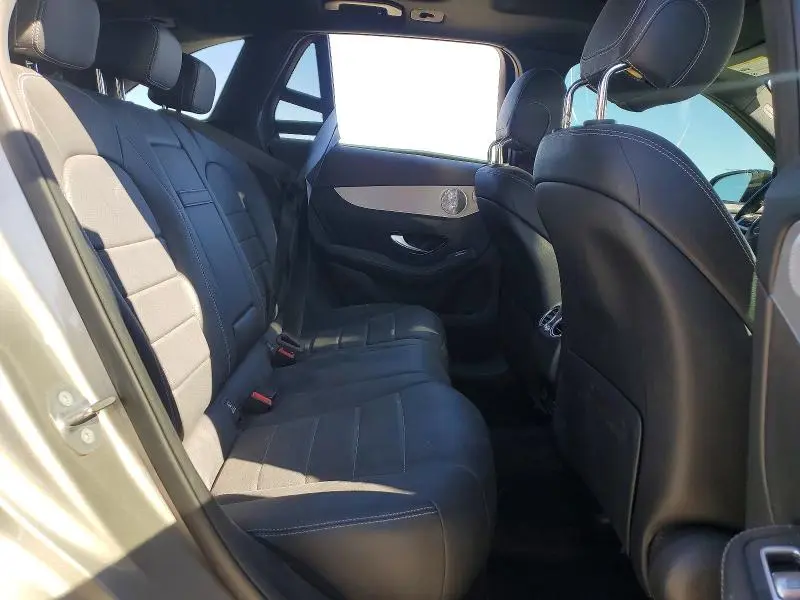 2019 MERCEDES-BENZ GLC 300  