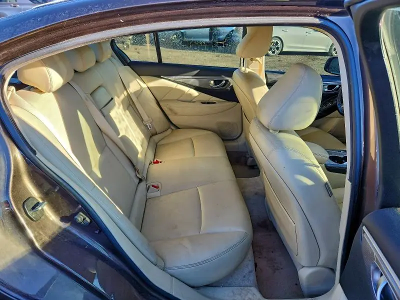 2015 INFINITI Q50 BASE  