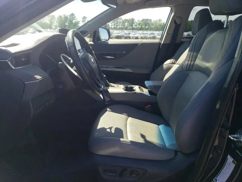 2023 TOYOTA VENZA LIMITED  
