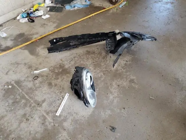 2012 VOLKSWAGEN BEETLE   