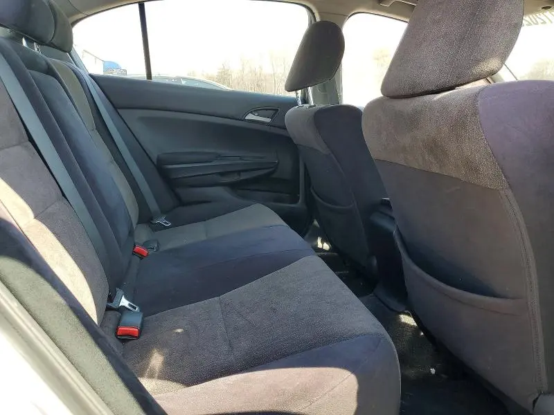 2010 HONDA ACCORD LX  